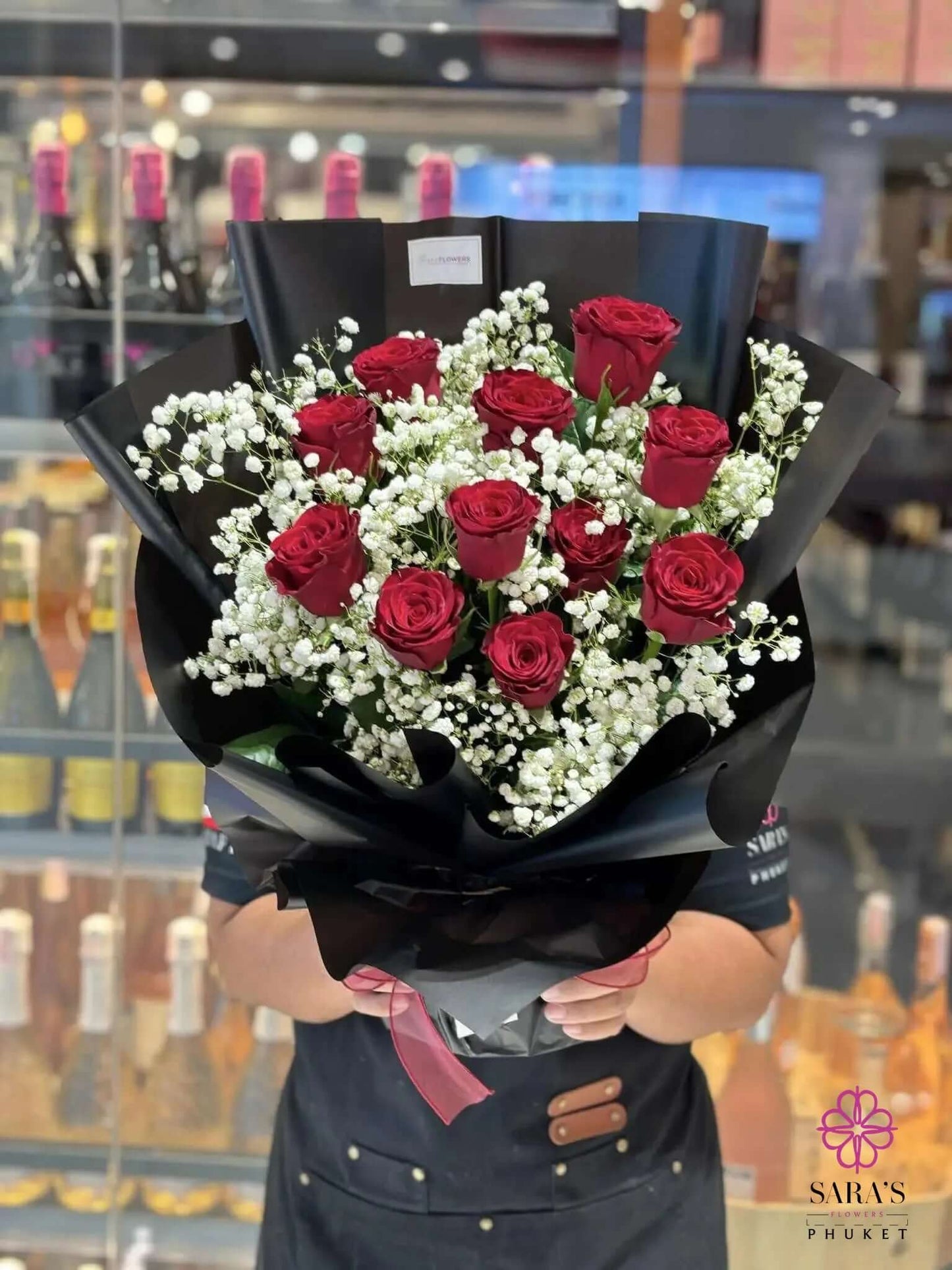 Luxury red rose bouquet with same-day delivery Phuket