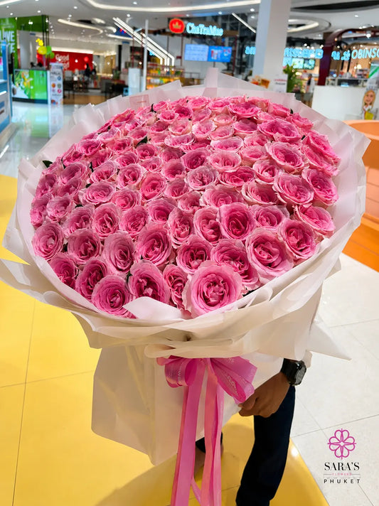 Luxury bouquet of 101 sweet pink roses by Sara’s Flowers Phuket. Same Day Delivery