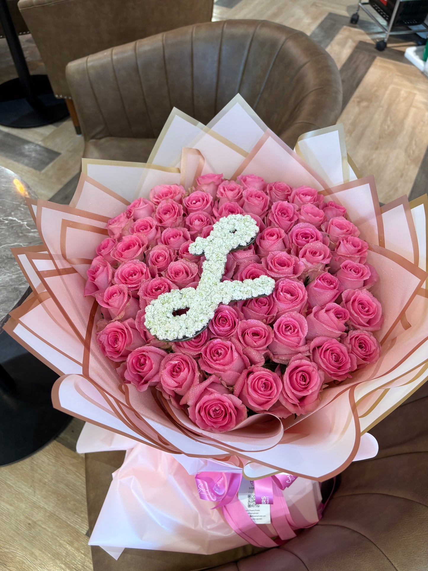 60 pink roses