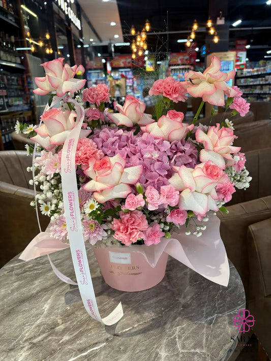Luxury pink floral hatbox arrangement by Sara’s Flowers Phuket
