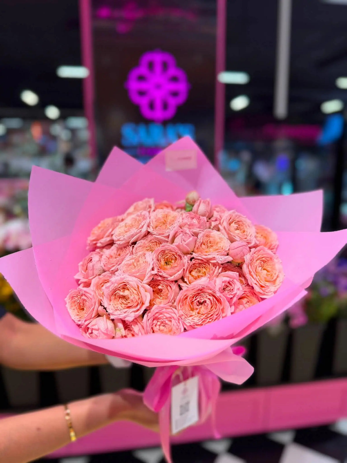 A bouquet of Pink Rose Spray