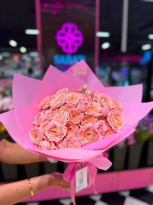 A bouquet of Pink Rose Spray