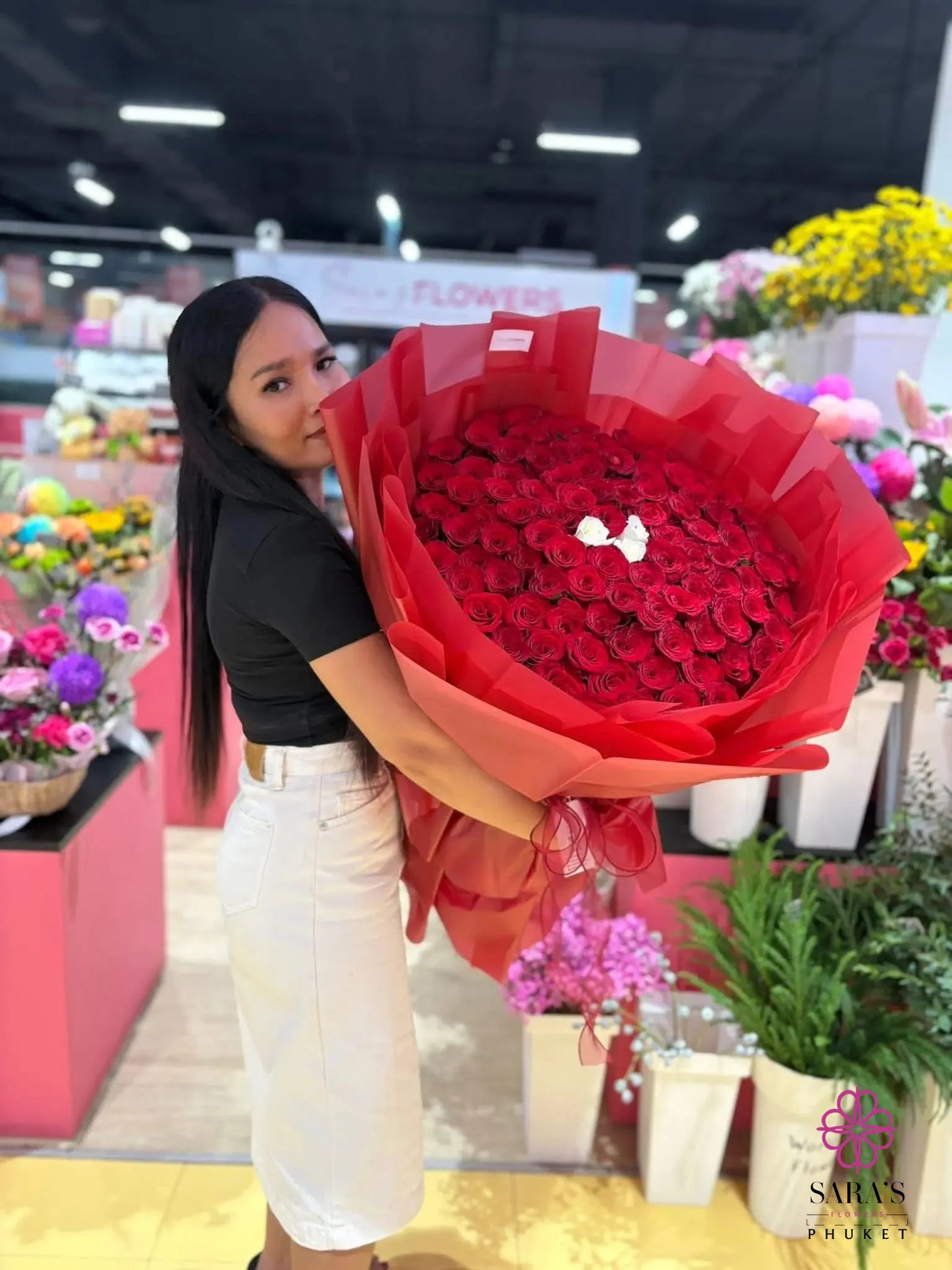 101 red and white roses heart bouquet by Sara’s Flowers Phuket