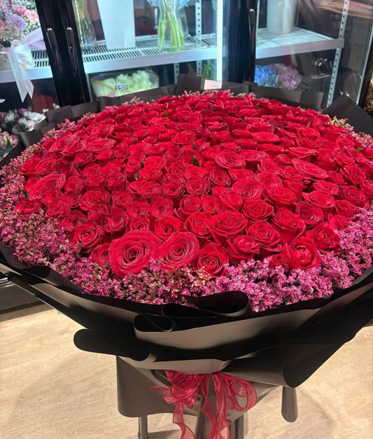 Eternal Passion — 200 Red Roses Grand Bouquet