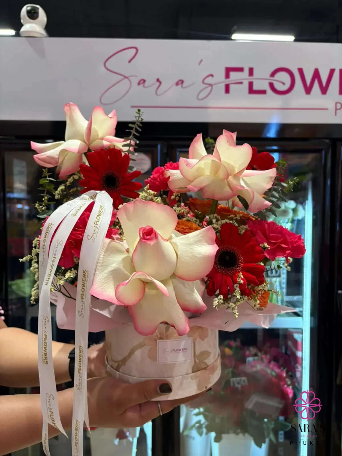 Luxury red and blush pink floral hatbox arrangement by Sara’s Flowers Phuket with Same Day Delivery