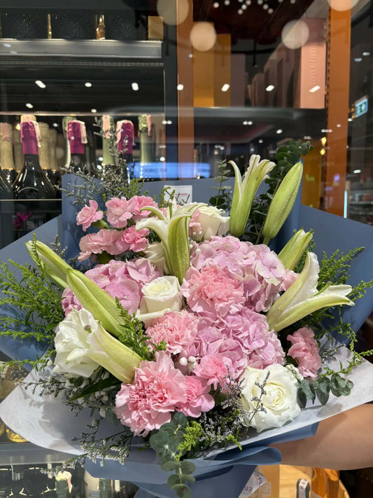 Blush & Snow Mixed Bouquet